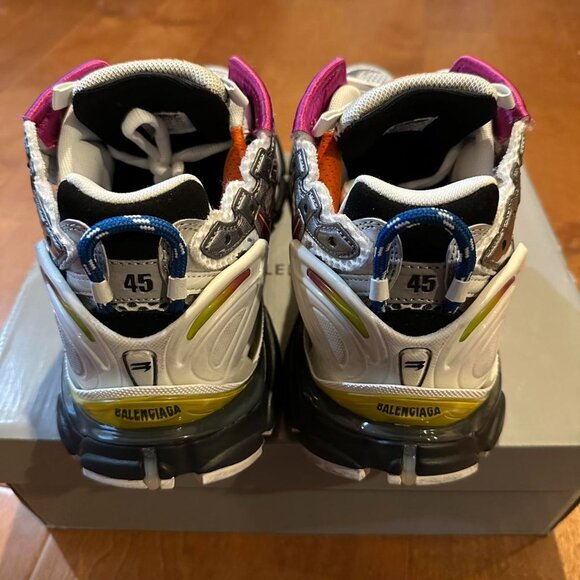 Balenciaga Men's sneakers - Picture 2 of 5